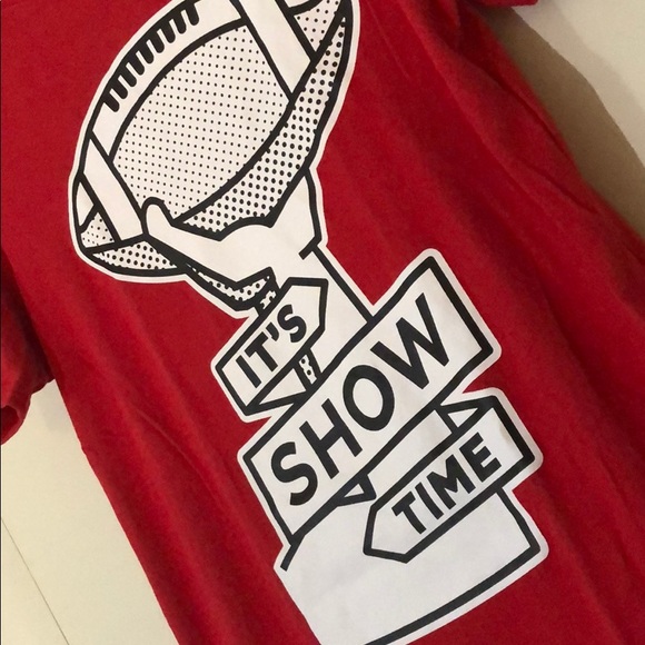 “IT’S SHOW TIME” Xersion T-Shirt XL / Red - Picture 2 of 3